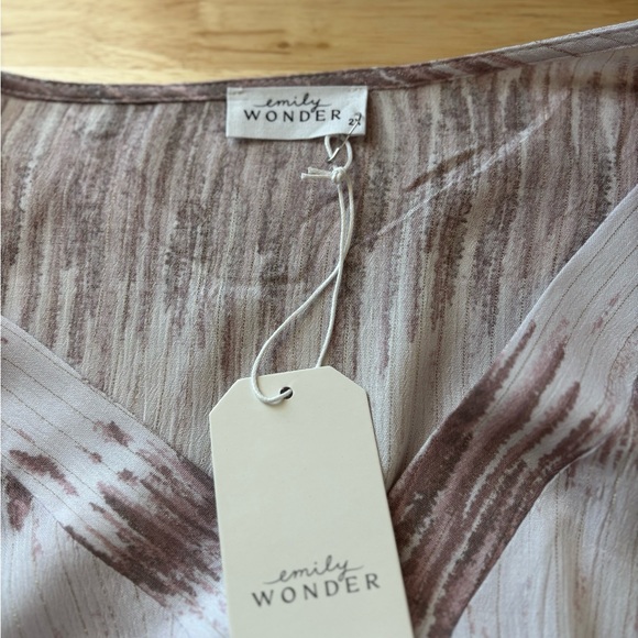 EMILY WONDER Mauve Artsy V Neck Abstract Print Tunic Top Blouse 2X New NWT - Picture 8 of 11